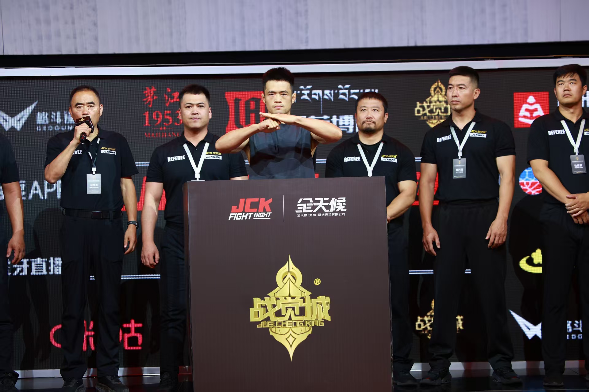 关于赛后体能课后；拉齐奥绝杀压哨备战国王杯；信心回归；身体对抗强度拉满的信息